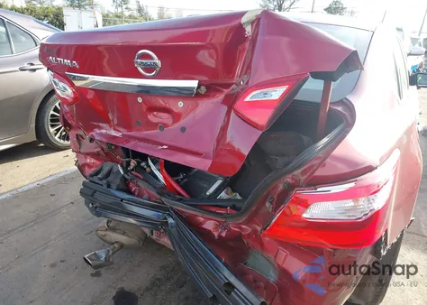 2017 Nissan Altima 2.5 S z USA, uszkodzony, nr VIN 1N4AL3AP9HC247946